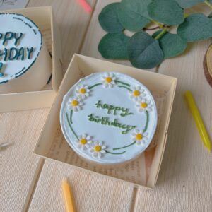 Bento cake-  Flowers cake